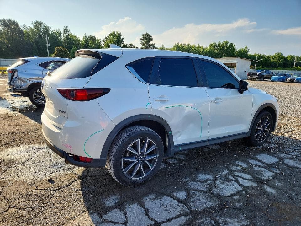 2018 MAZDA CX-5 TOURING 3