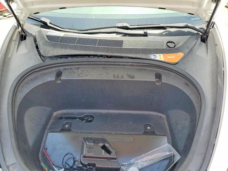 2018 TESLA MODEL 3 11