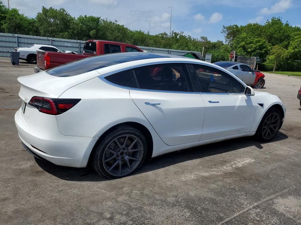 2018 TESLA MODEL 3 3