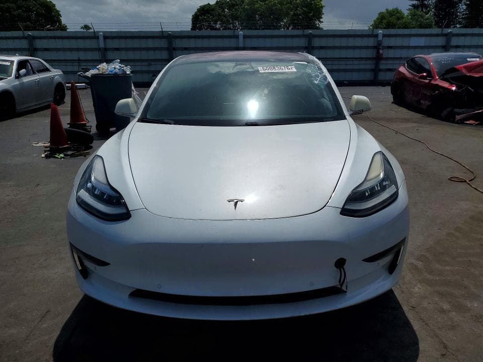 2018 TESLA MODEL 3 5