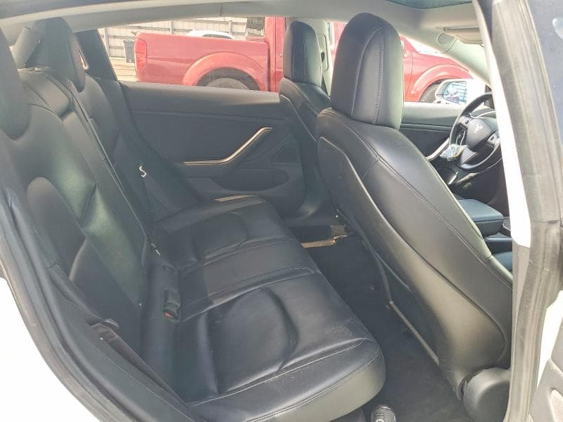 2018 TESLA MODEL 3 10