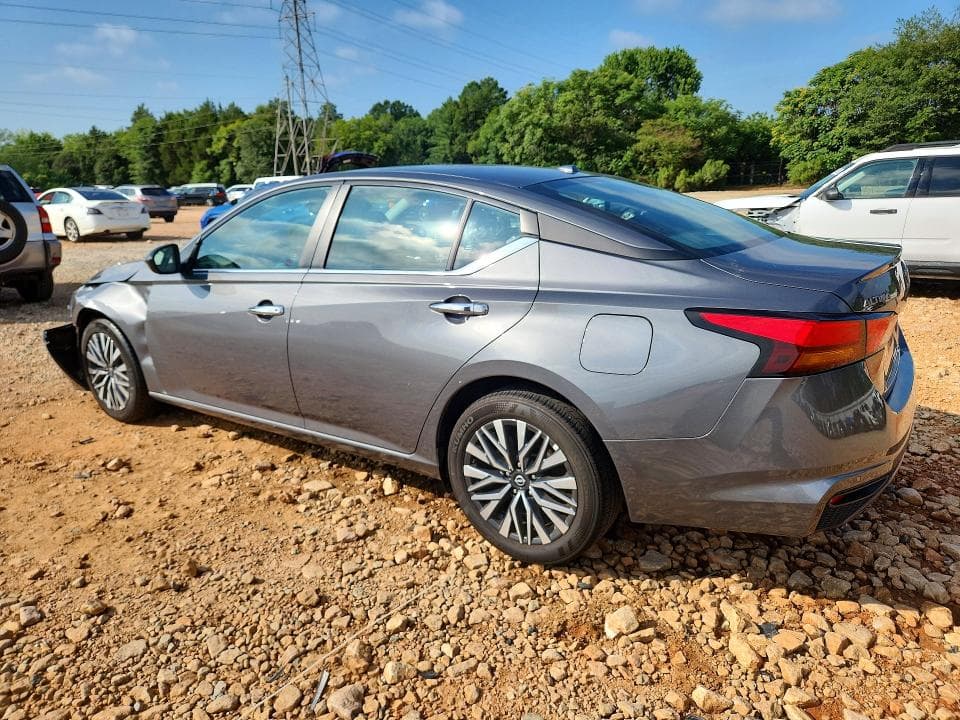 2025 NISSAN ALTIMA SV 2