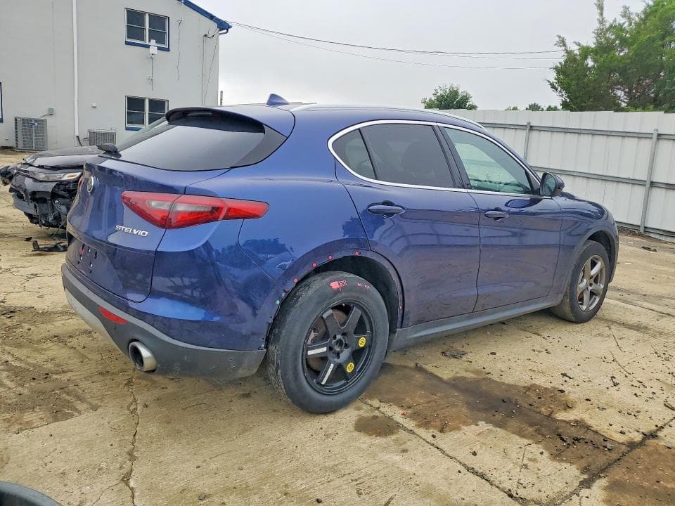2021 ALFA ROMEO STELVIO SPORT SPORT 3