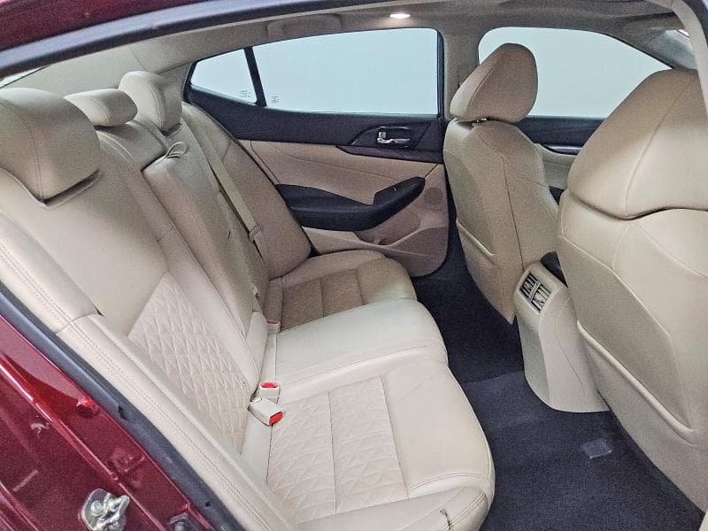 2017 NISSAN MAXIMA PLATINUM 10