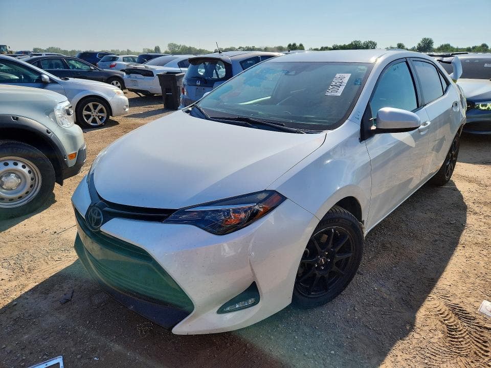2018 TOYOTA COROLLA LE 1