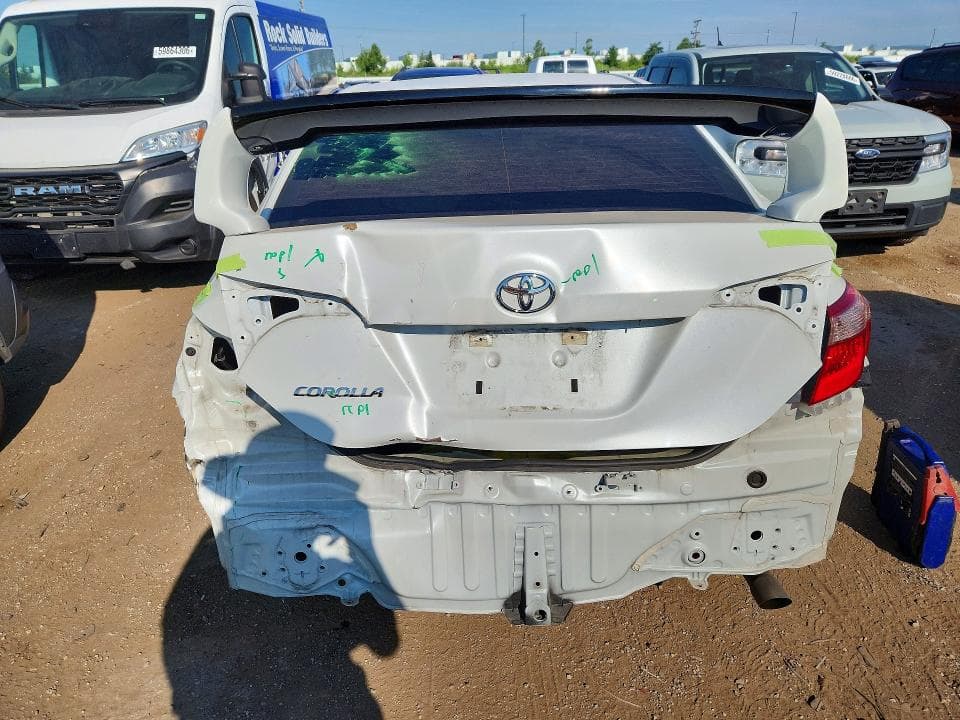 2018 TOYOTA COROLLA LE 6