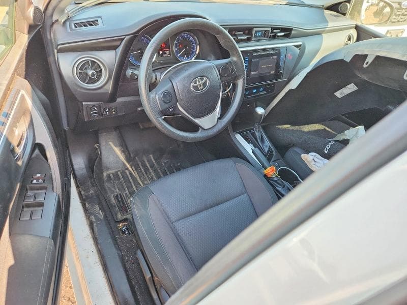 2018 TOYOTA COROLLA LE 8