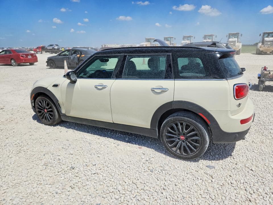 2018 MINI COOPER CLUBMAN 2