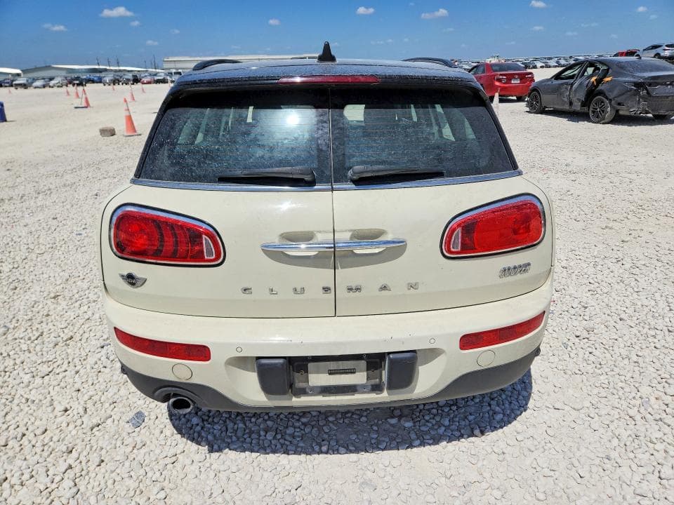 2018 MINI COOPER CLUBMAN 6
