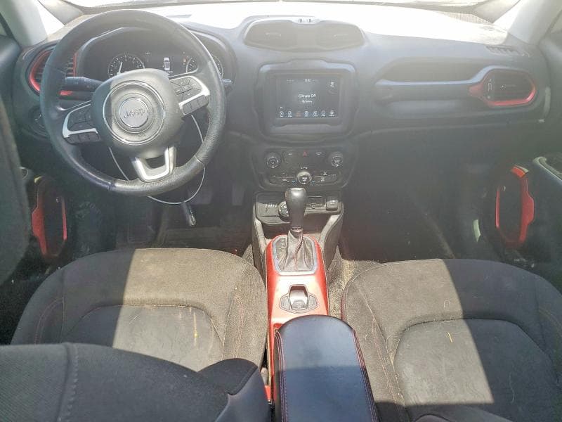 2019 JEEP RENEGADE TRAILHAWK 8