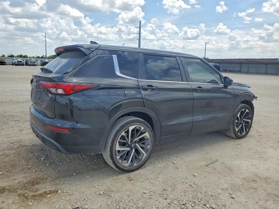 2022 MITSUBISHI OUTLANDER ES 3