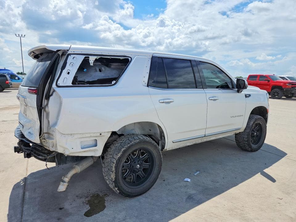 2021 GMC YUKON SLT 3