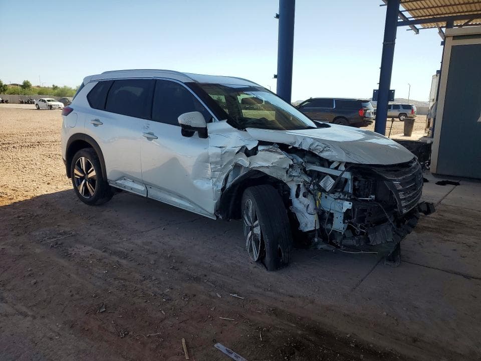 2024 NISSAN ROGUE SL 4