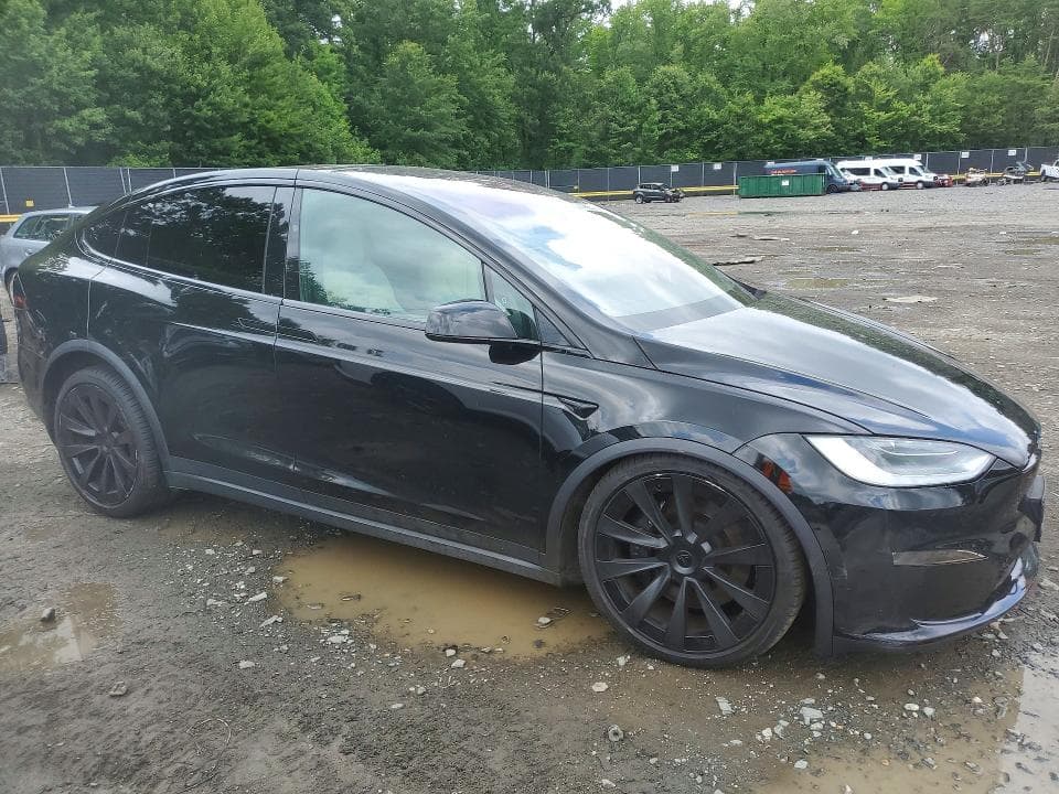2023 TESLA MODEL X 4