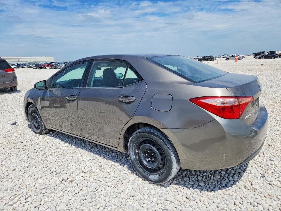 2018 TOYOTA COROLLA LE 2