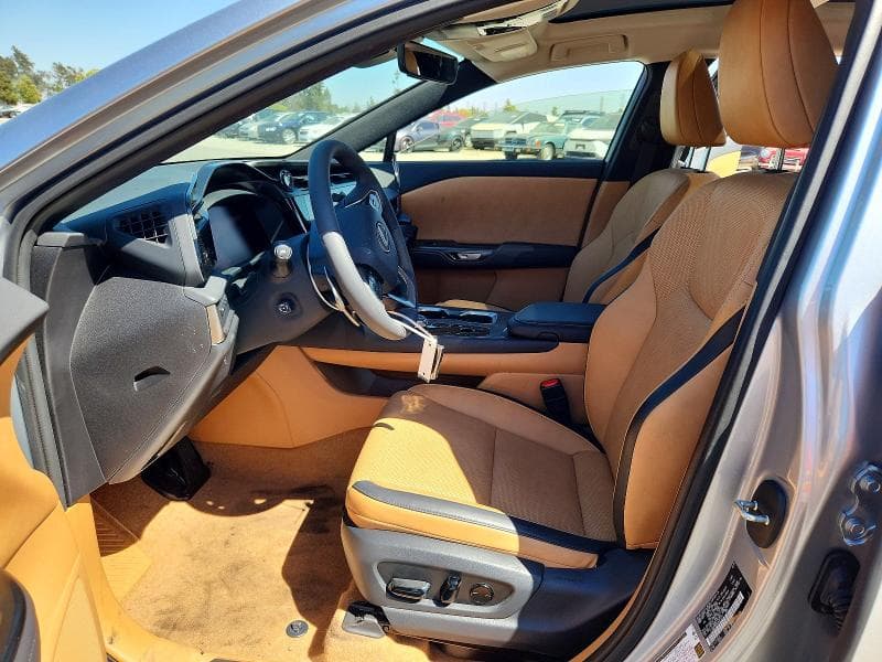 2025 LEXUS RZ 300E 7
