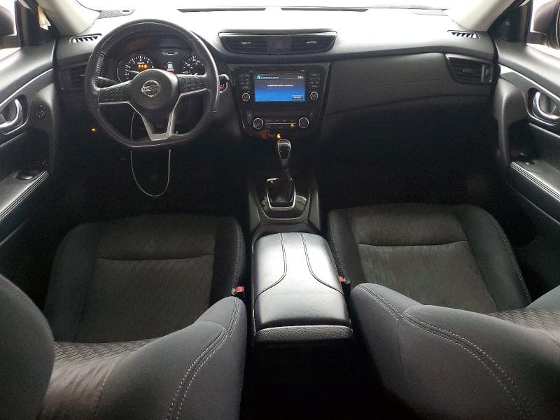 2017 NISSAN ROGUE SV 8