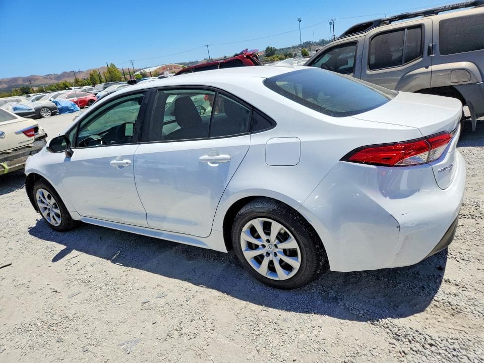 2026 TOYOTA COROLLA HYBRID LE 2