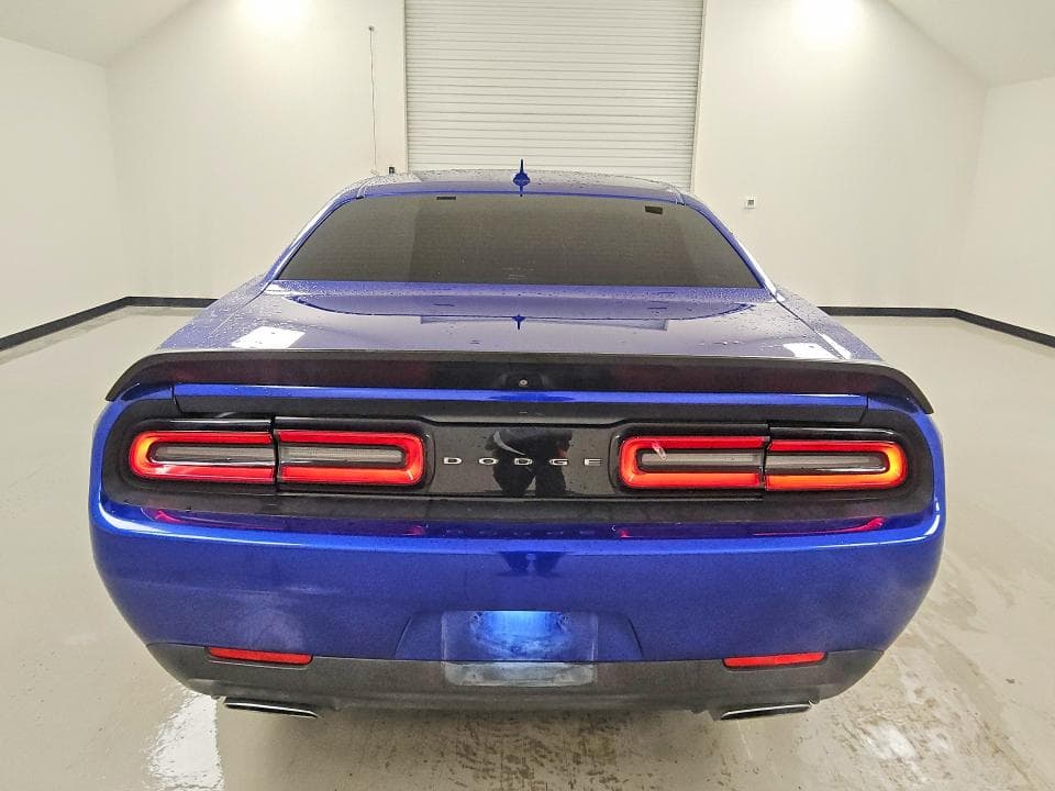 2022 DODGE CHALLENGER R/T 6