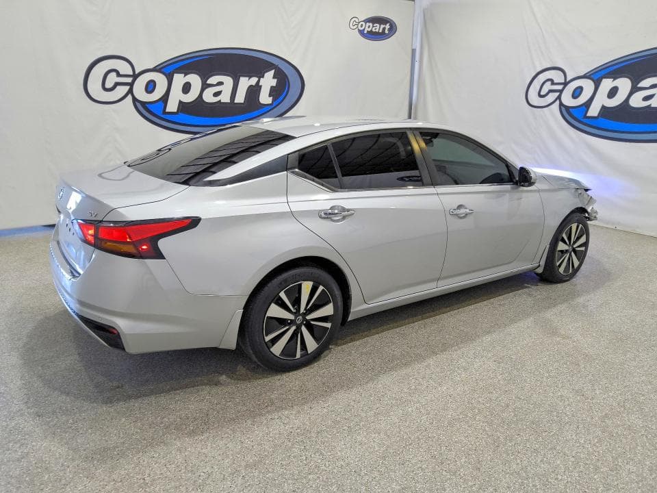 2021 NISSAN ALTIMA SV 3