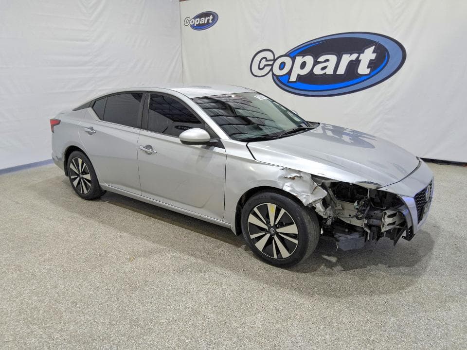2021 NISSAN ALTIMA SV 4
