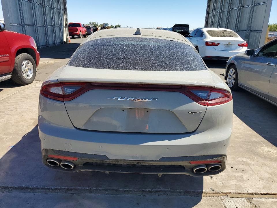 2018 KIA STINGER GT1 6