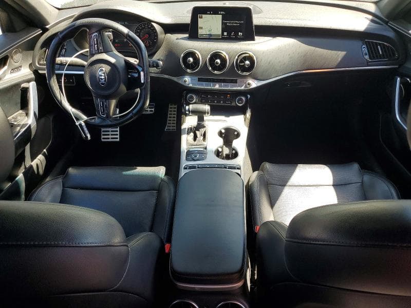 2018 KIA STINGER GT1 8