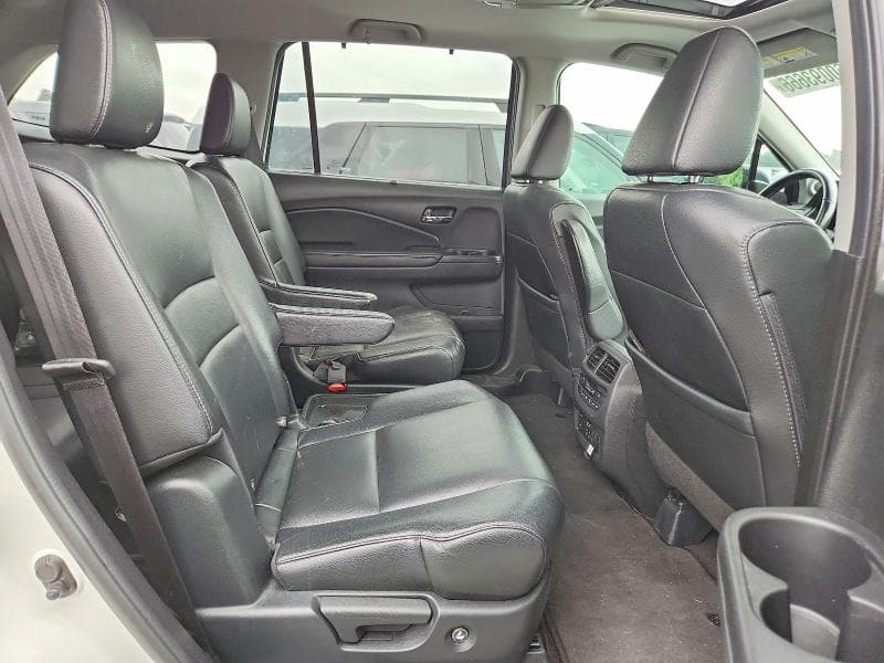 2019 HONDA PILOT TOURING 11