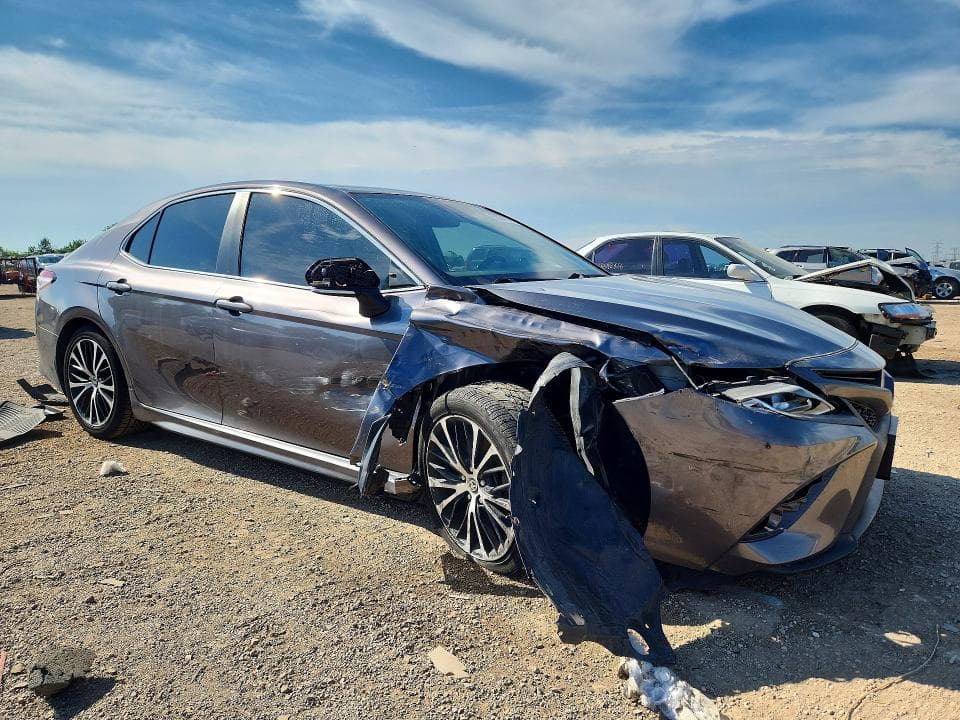 2020 TOYOTA CAMRY SE SE 4