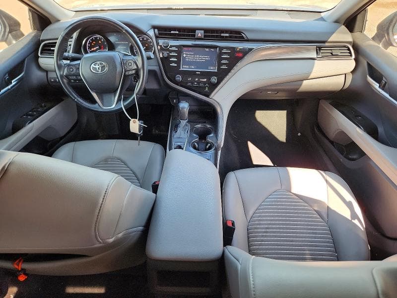 2020 TOYOTA CAMRY SE SE 8