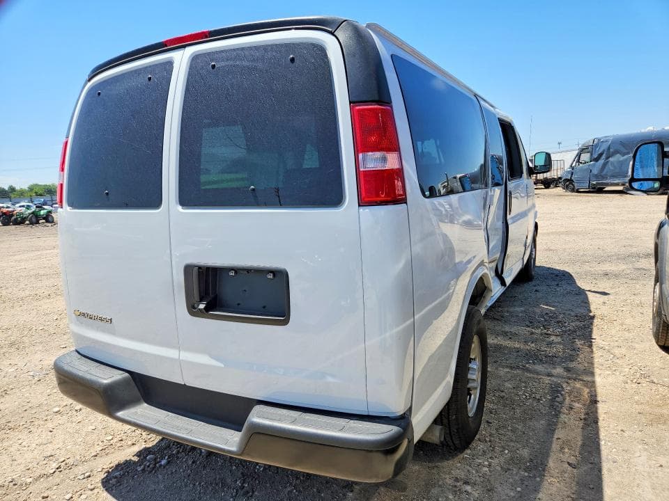2025 CHEVROLET EXPRESS G3500 LS PASSENGER VAN 3