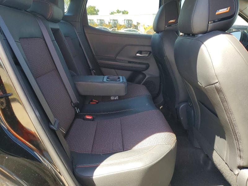 2026 NISSAN KICKS SR 10