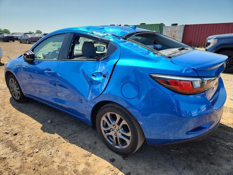 2019 TOYOTA YARIS LE 2