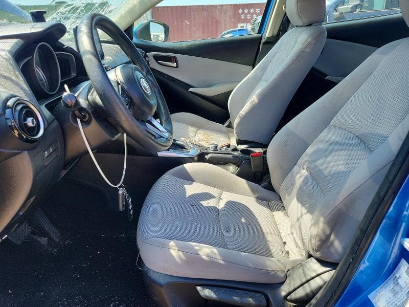 2019 TOYOTA YARIS LE 7