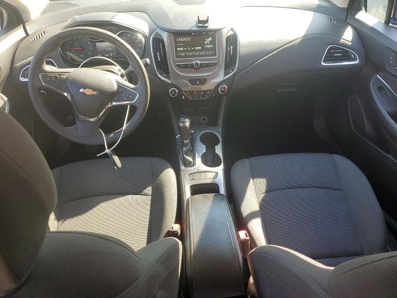 2017 CHEVROLET CRUZE LT 8