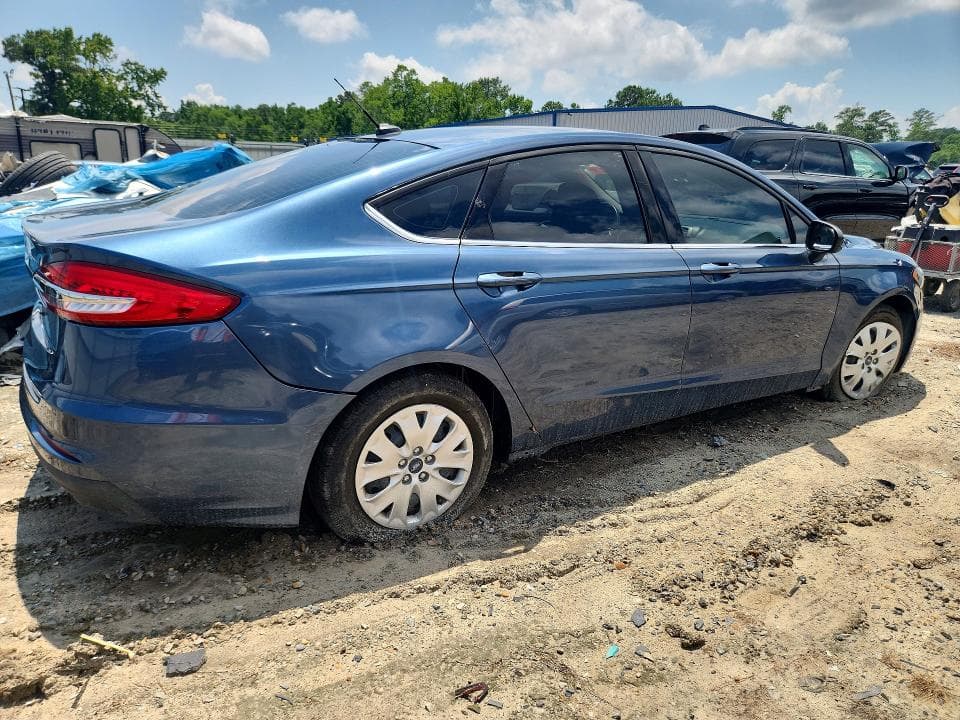 2019 FORD FUSION S 3