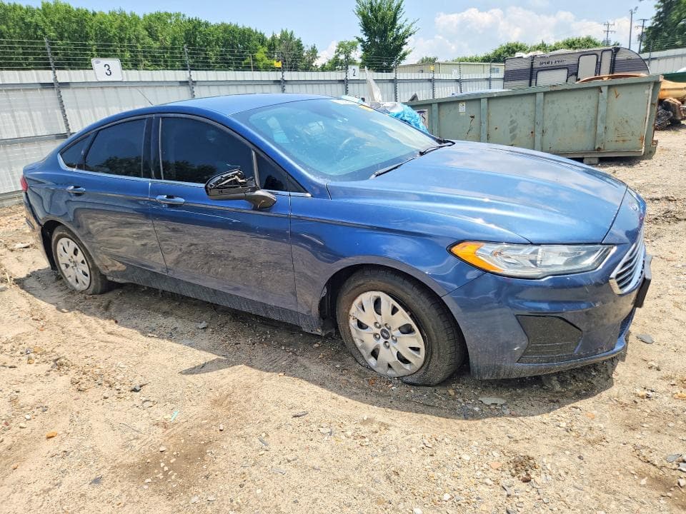 2019 FORD FUSION S 4