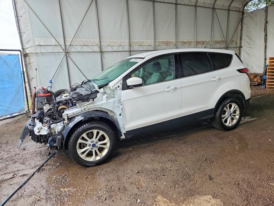 2017 FORD ESCAPE SE - 1