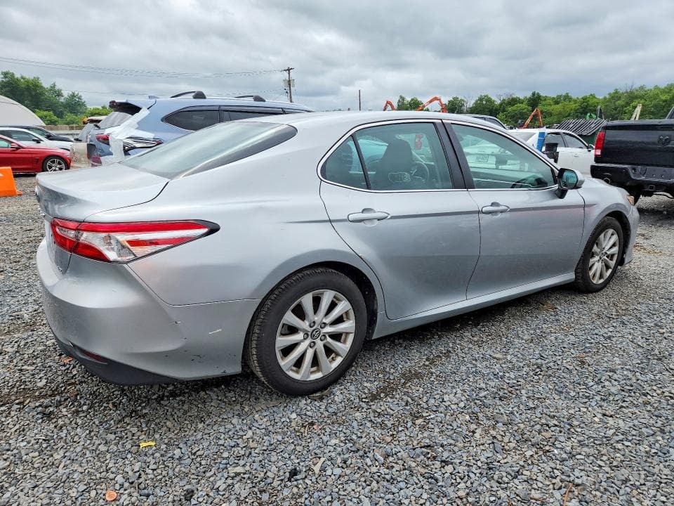 2018 TOYOTA CAMRY LE LE 3