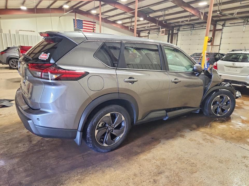 2025 NISSAN ROGUE SV 3