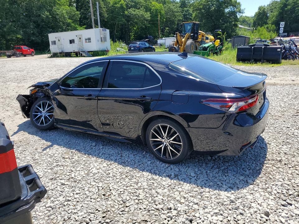 2024 TOYOTA CAMRY SE 2
