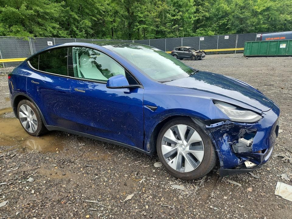2021 TESLA MODEL Y 4