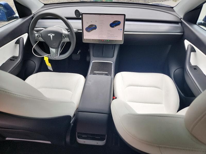 2021 TESLA MODEL Y 8