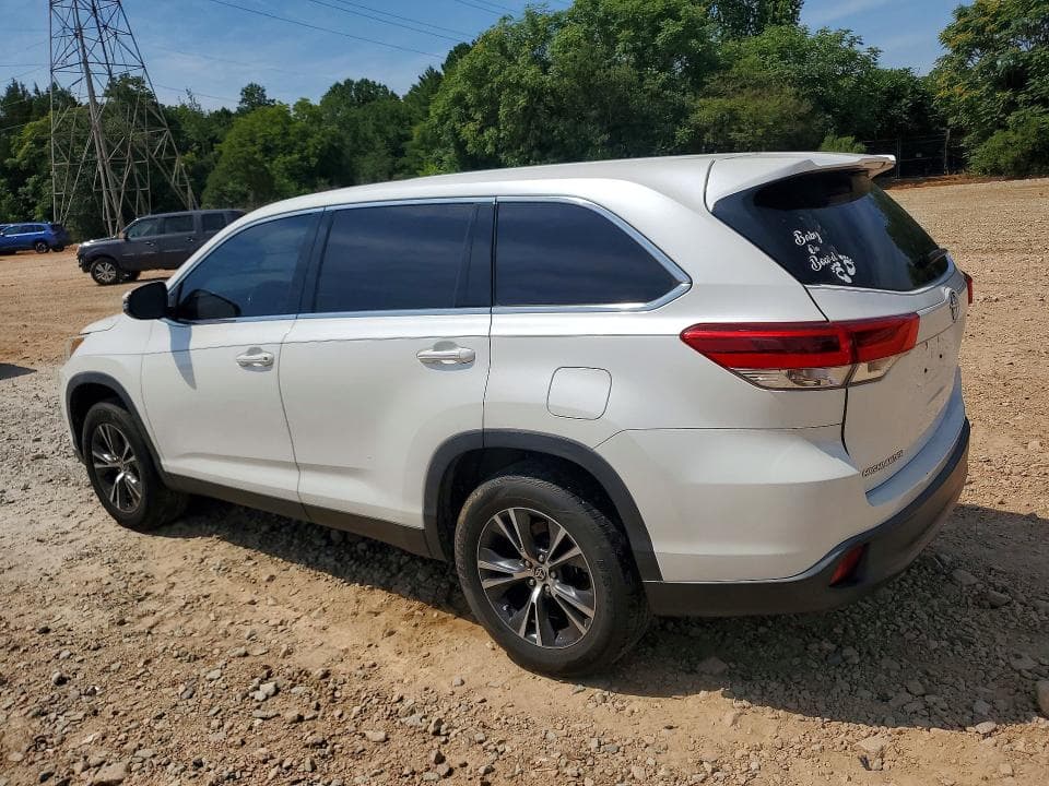 2019 TOYOTA HIGHLANDER LE 2