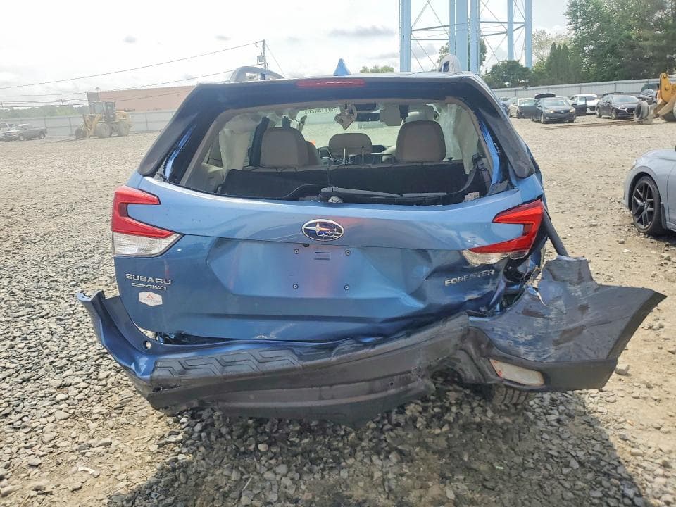 2021 SUBARU FORESTER LIMITED LIMITED 6