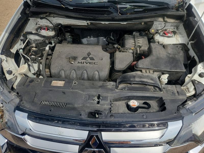 2017 MITSUBISHI OUTLANDER SE 11
