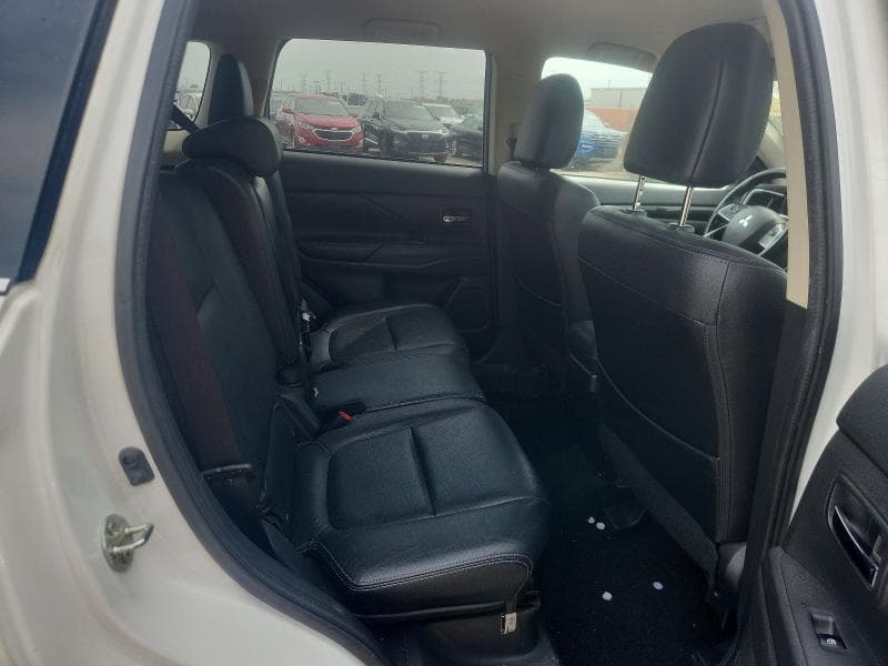 2017 MITSUBISHI OUTLANDER SE 10