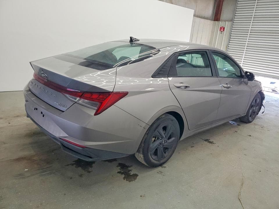 2023 HYUNDAI ELANTRA BLUE 4