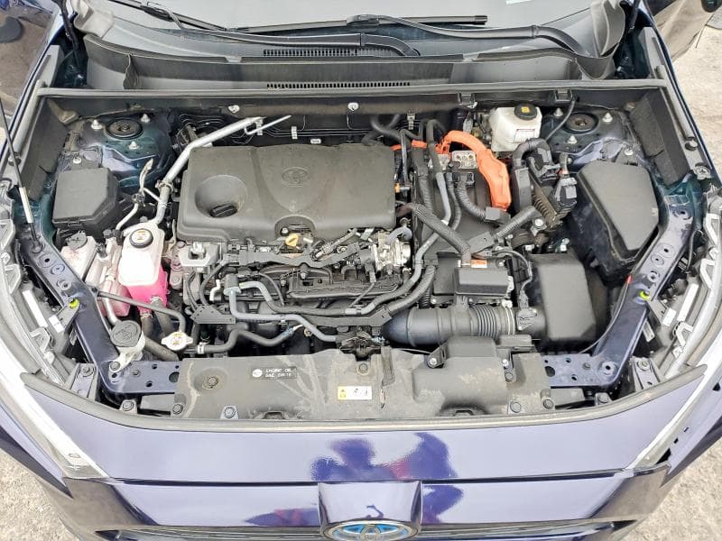 2024 TOYOTA RAV4 HYBRID XLE 12
