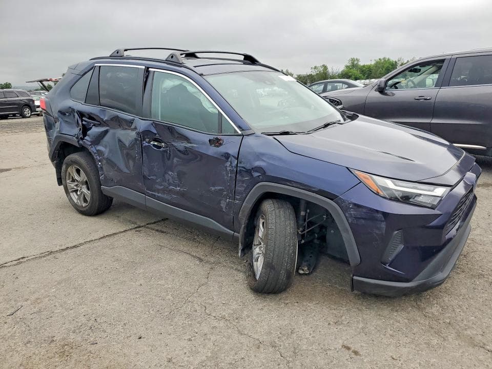 2024 TOYOTA RAV4 HYBRID XLE 4